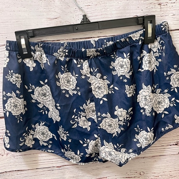 Forever 21 Floral Pajama Set - Picture 7 of 12